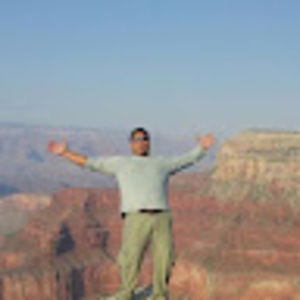 Meet your Posher, Moises